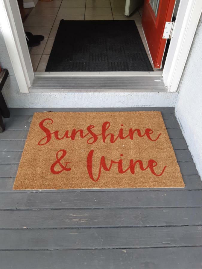 Hotel Sunshine And Wine Loft Penticton Exteriér fotografie